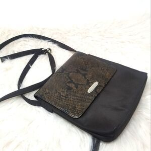 HILLARD and HANSON FAUX SNAKESKIN CROSSBODY